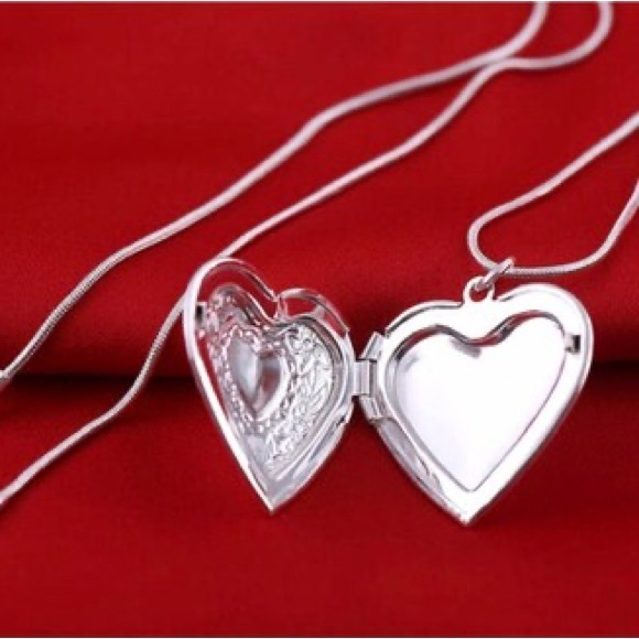 S925 Sterling Silver Charm Heart Shaped Frame Chain Necklace For Women - Picture 5 of 5